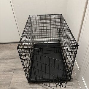 Standard dog crate